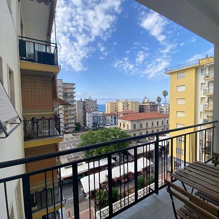 Апартаменти La Perla Marina Таджа Екстер'єр фото